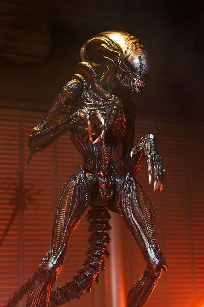 NECA Ultimate Alien Romulus Scorched Xenomorph