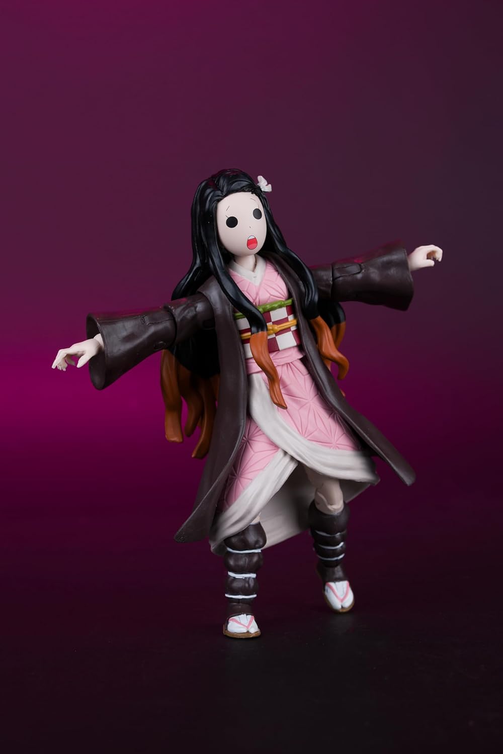 McFarlane Demon Slayer Nezuko Kamado Aldea del Herrero 7 Pulgadas