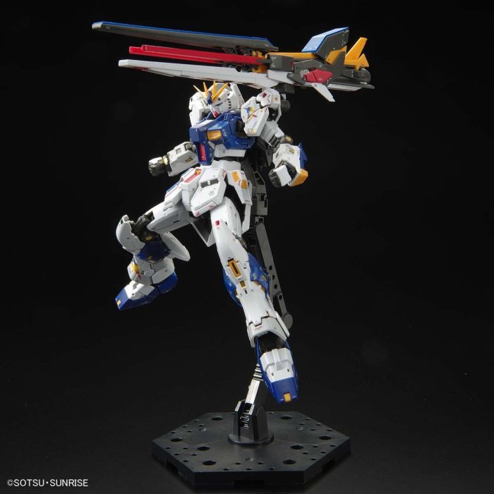 Bandai Kit de Modelo RG GUNDAM 1/144   RX-93ff v
