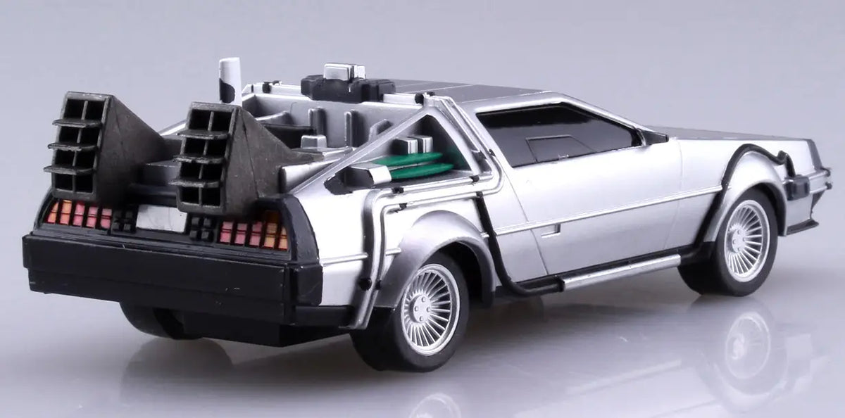 Aoshima Volver al Futuro Time Machine Parte II Escala 1:43