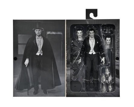 NECA Ultimate Dracula Carfax Abbey Blanco y negro