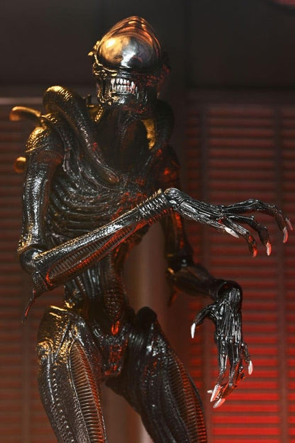 NECA Ultimate Alien Romulus Scorched Xenomorph
