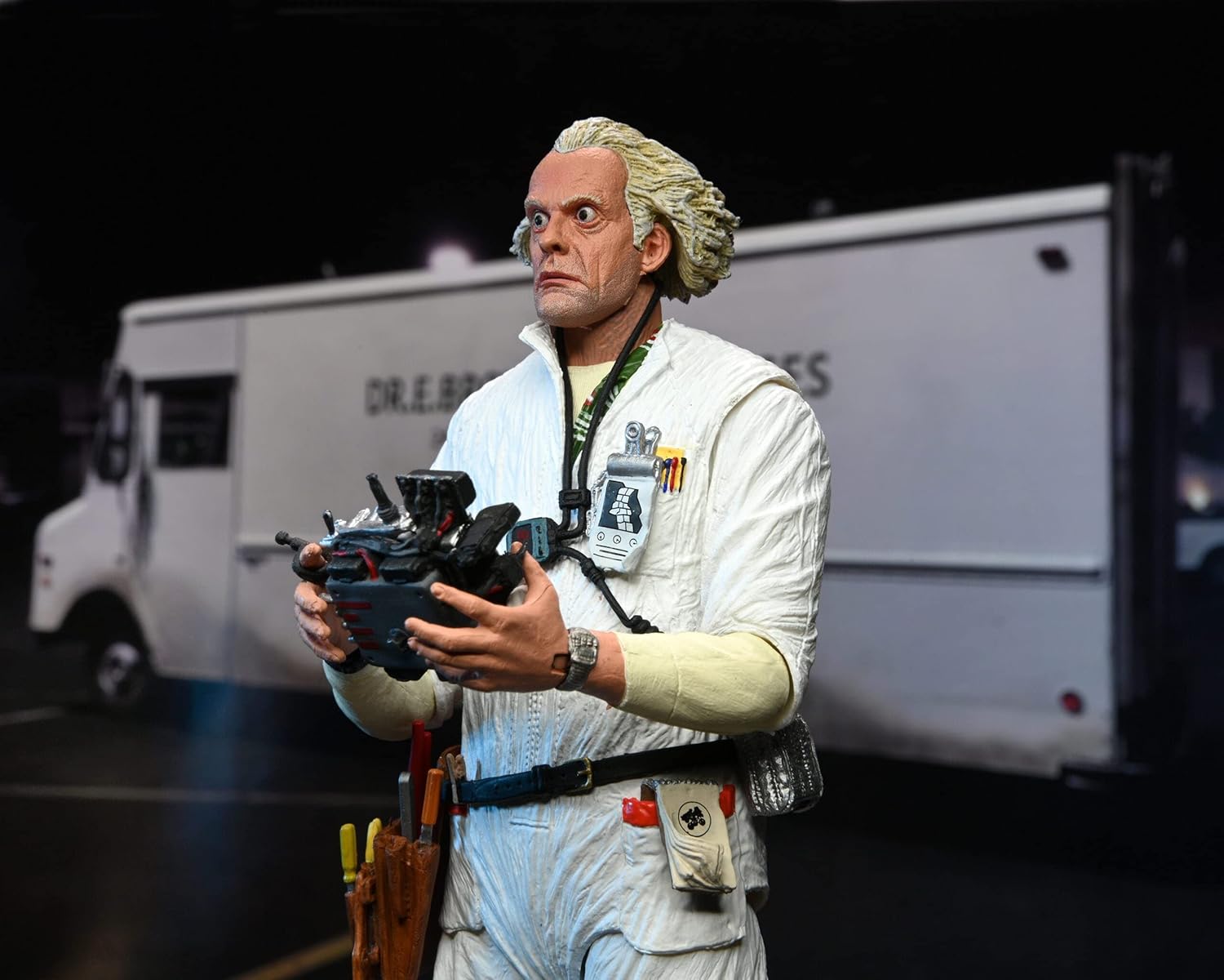 NECA Ultimate Volver al Futuro - Doc traje blanco
